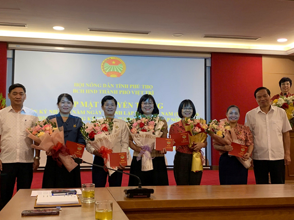 Gặp mặt kỷ niệm 93 năm Ngày thành lập Hội Nông dân Việt Nam