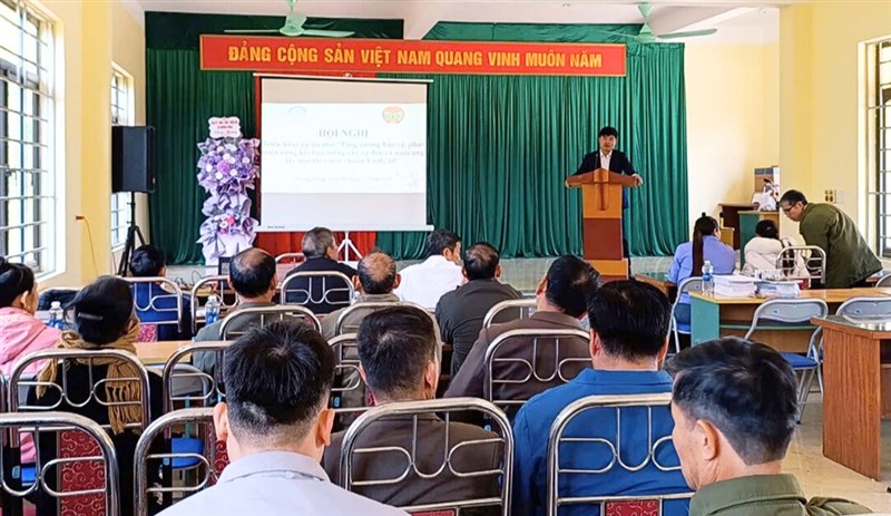 Hội nghị triển khai dự án nhỏ về bảo vệ – phát triển rừng gắn với trồng cây xạ đen và nuôi ong mật VietGAP tại xã Mường Động