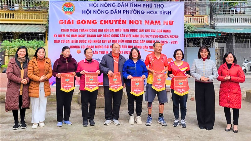 Hội Nông dân phường Hòa Bình tổ chức Giải bóng chuyền hơi chào mừng các sự kiện chính trị