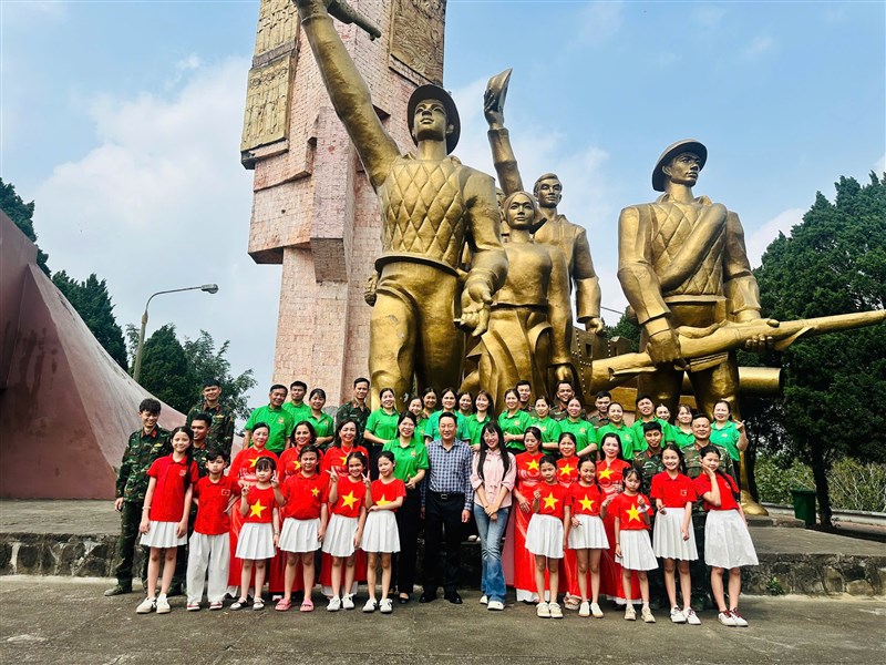 Hội Nông dân xã Đoan Hùng tổ chức chương trình đồng diễn chào mừng ngày Bầu cử Quốc hội khóa XVI và Hội đồng nhân dân các cấp nhiệm kỳ 2026-2031