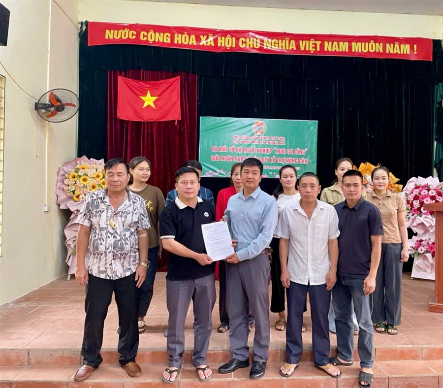 Hội Nông dân xã Thung Nai ra mắt Tổ hội nông dân nghề nghiệp Nuôi Cá lồng 