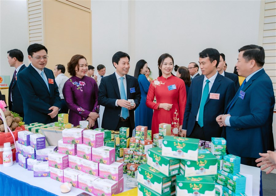Phát huy vai trò của Hội Nông dân tỉnh Phú Thọ trong phát triển nông nghiệp xanh, kinh tế tuần hoàn, chuyển đổi số giai đoạn 2025–2030