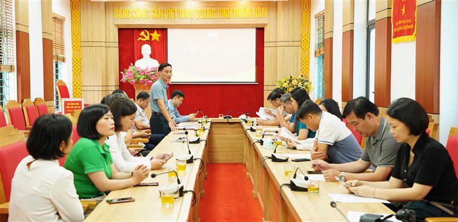 Hội Nông dân tỉnh Lào Cai học tập kinh nghiệm triển khai chương trình cung ứng phân bón chậm trả tại Phú Thọ